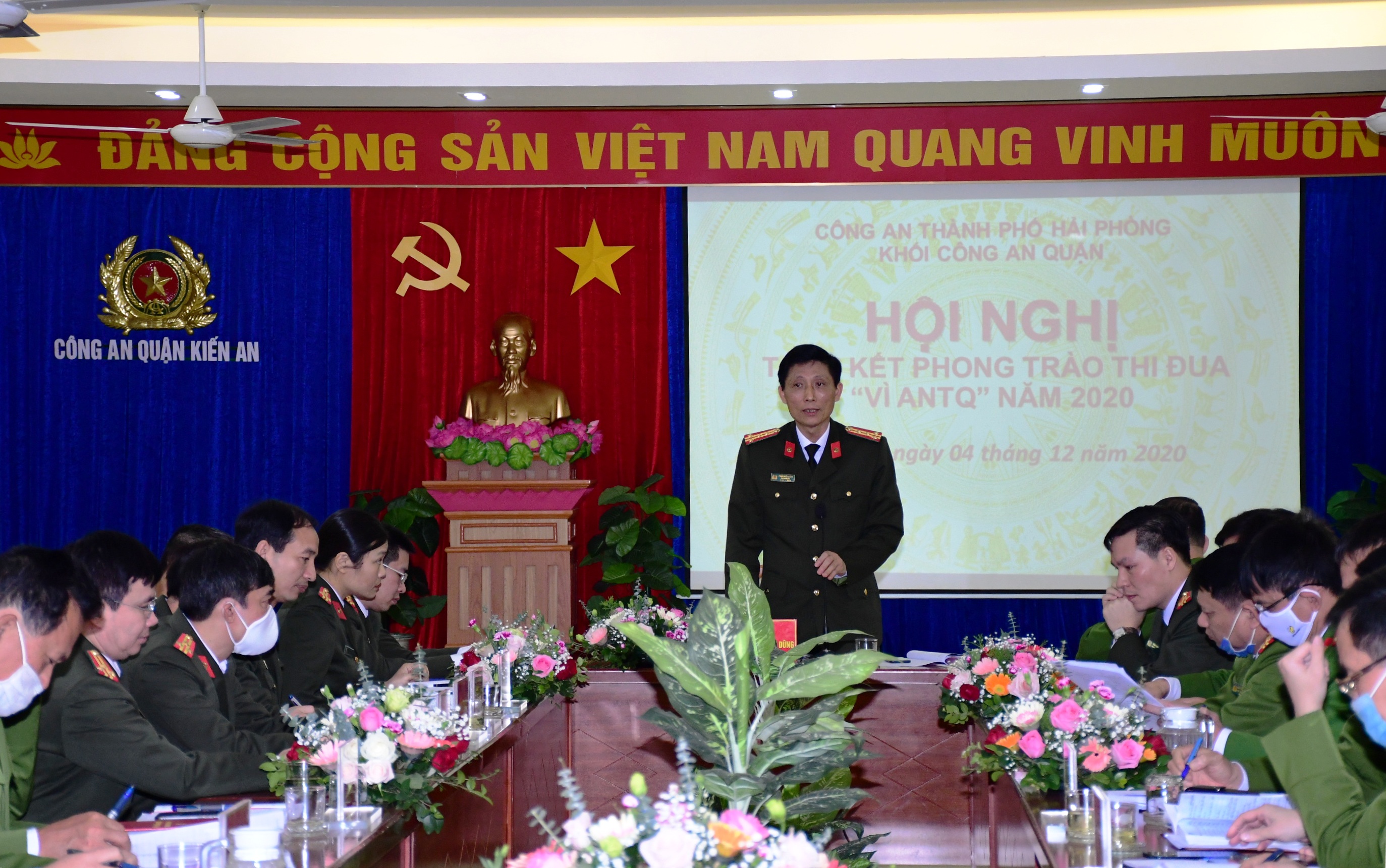 Khối Công an quận tổng kết phong trào thi đua “Vì an ninh Tổ quốc” năm 2020